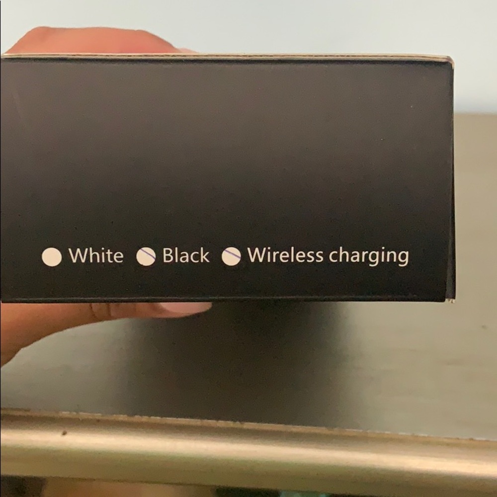 Multi-functioning charging stand - Picture 5 of 5